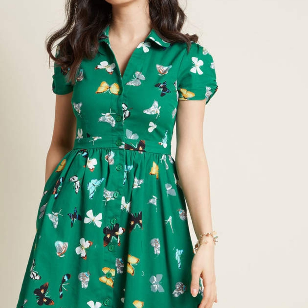 Modcloth 🦋 Butterfly shirtdress.  Size small.  Green